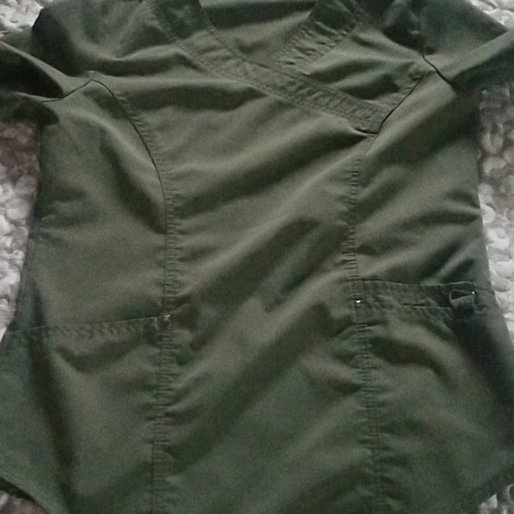 Scrubs top